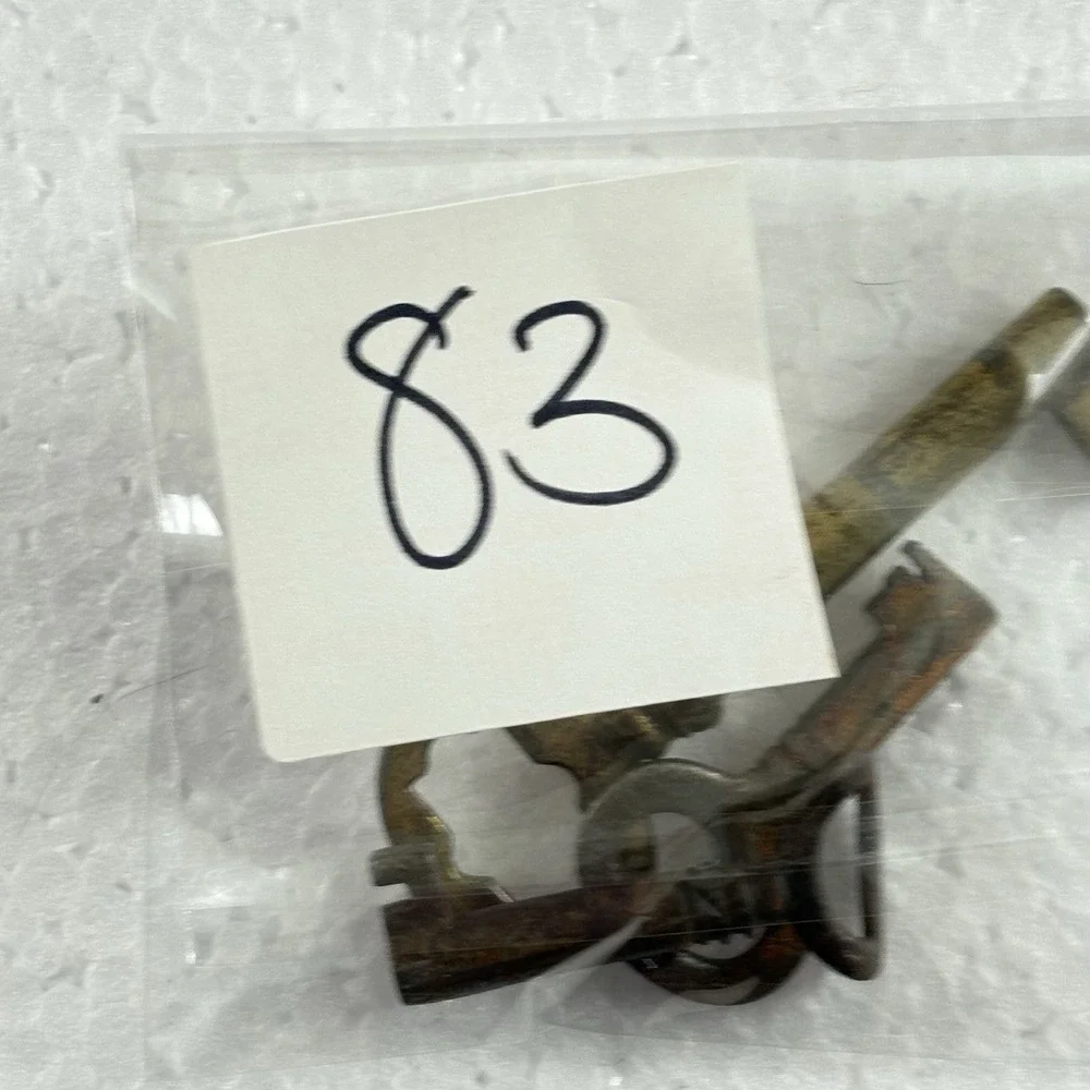 VTG Lot 3 Skeleton Keys Antique Brass Iron Cabinet Trunk Steampunk Craft Decor‎
